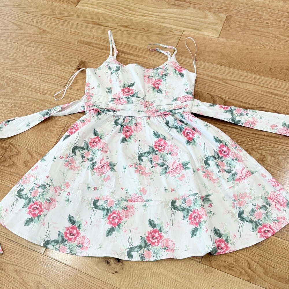 Francesca's Collections Mi Ami Diana Pink and White Floral Midi Dress - Picture 7 of 7